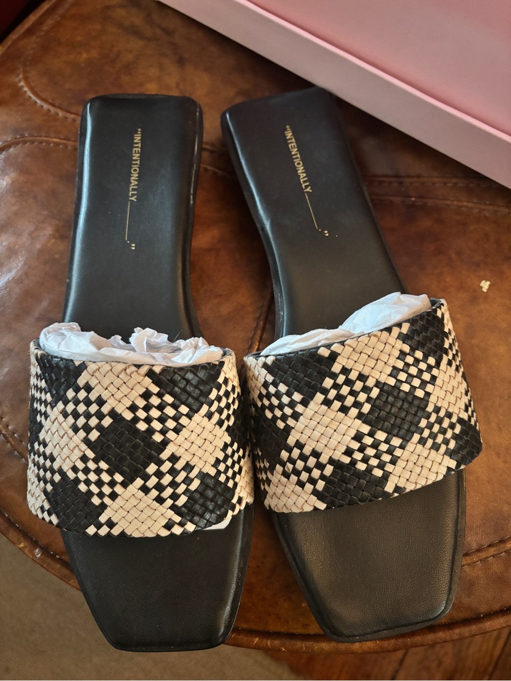 Intentionally Blank Black & White Plaid Leather Slide Sandals 42